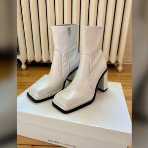 L'INTERVALLE White Heeled Boots